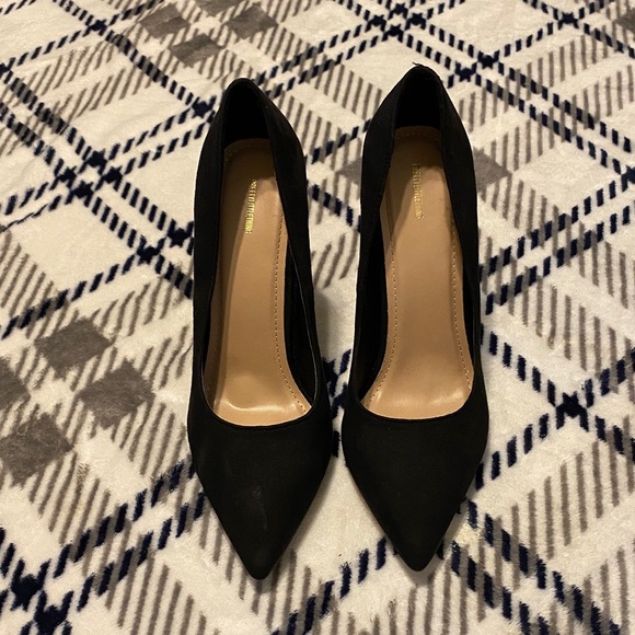 PrettyLittleThing Classic Black Heels - Picture 2 of 5